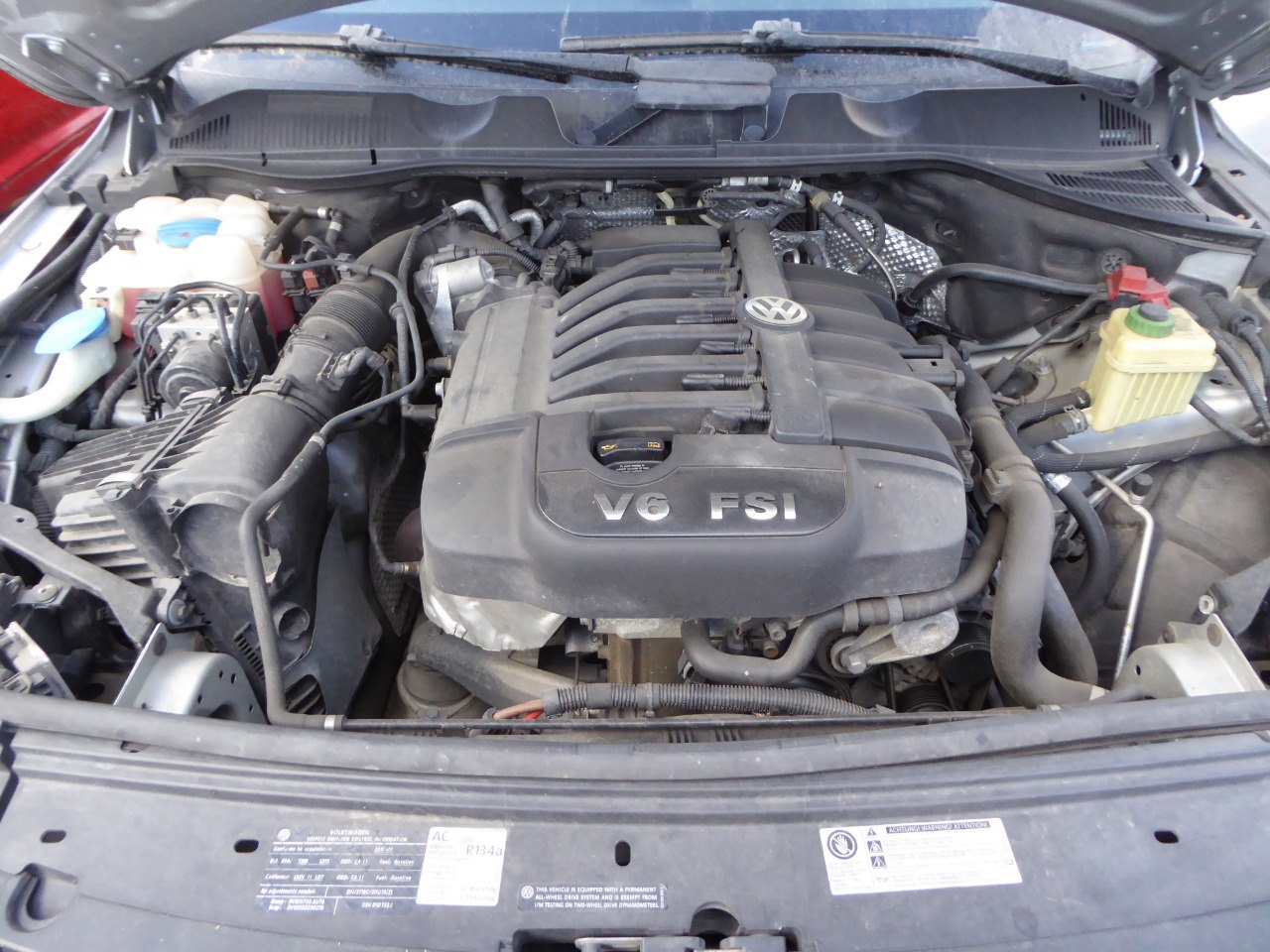 2011 VW TOUAREG WVGFF9BP9BD000738