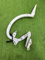 Петля крышки багажника