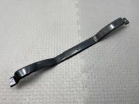 Крепление топливного бака