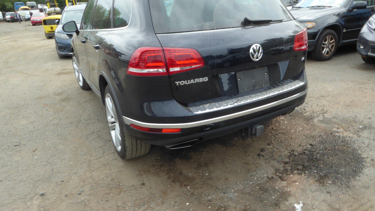 AT33 - Touareg 2017 WVGGF7BP3HD00