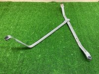 Крепление топливного бака