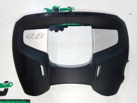 Декоративная крышка двигателя