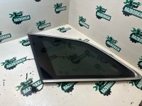 Стекло заднего крыла