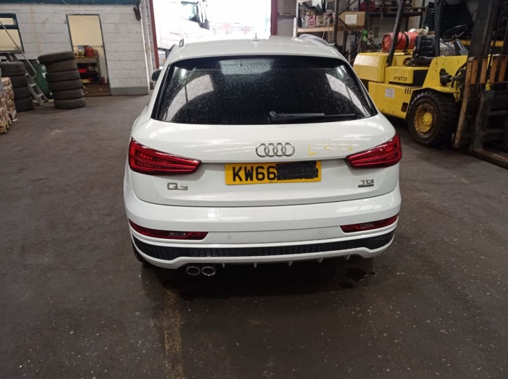 В разборе: Audi Q3 Модель кузова 8U