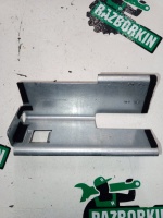 Крепление аккумулятора