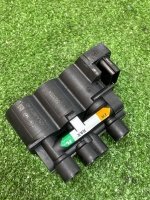 Блок клапанов пневмоподвески