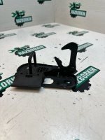 Крюк замка капота Крюк замка капота