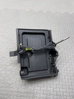 Крепление аккумулятора