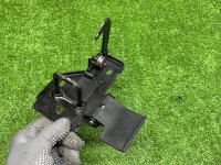 Крюк замка капота