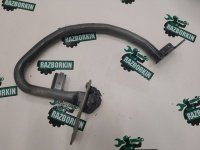 Петля крышки багажника