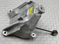 Кронштейн двигателя