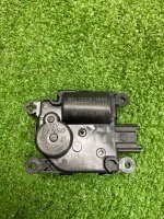 Моторчик заслонки печки