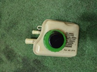 Бачок гидроусилителя руля