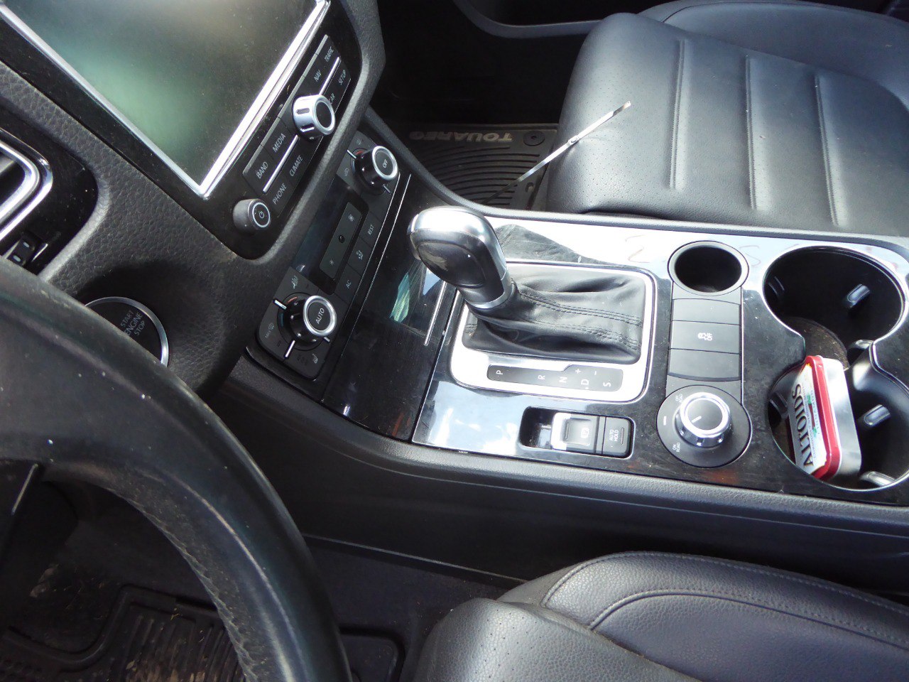 2011 VW TOUAREG WVGFF9BP9BD000738