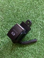 Кнопка стояночного тормоза