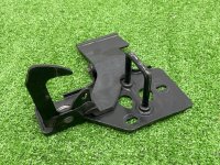 Крюк замка капота