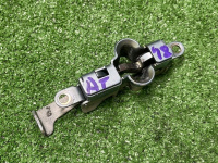 Замок капота