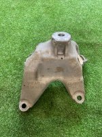 Опора двигателя