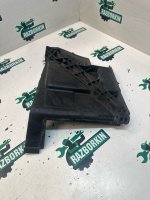 Крепление аккумулятора