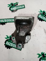 Подушка двигателя