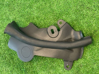 Уплотнитель капота