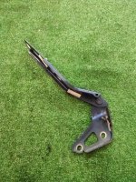 Петля капота