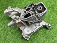 Кронштейн подрамника