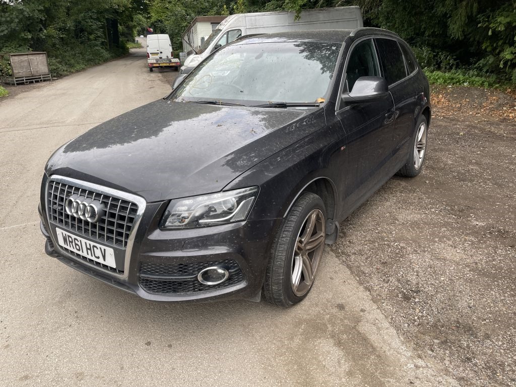 В разборе: Audi Q5, Модель кузова: 1(8R)
