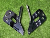 Петля капота