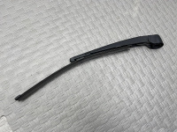 Поводок заднего стеклоочистителя