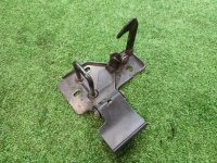 Крюк замка капота