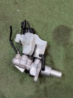 Бачок для тормозной жидкости