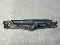 Пластик моторного отсека