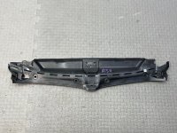 Пластик моторного отсека