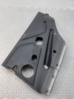 Подкапотный пластик