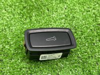 Кнопка крышки багажника