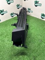 Направляющая шторки багажника