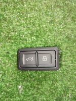 Кнопка крышки багажника