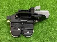 Замок багажника Замок багажника