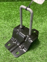 Крюк замка капота