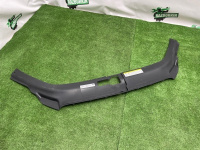 Накладка замка капота