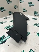 Накладка стойки в салоне