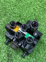 Блок клапанов пневмоподвески