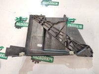 Крепление аккумулятора