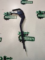 Петля багажника