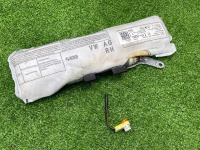 Подушка безопасности в сиденье