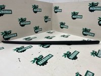 Молдинг лобового стекла