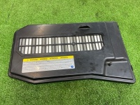 Крышка короба аккумулятора