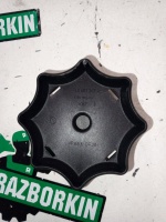 Крепление запасного колеса