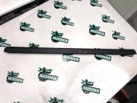 Уплотнитель стекла двери